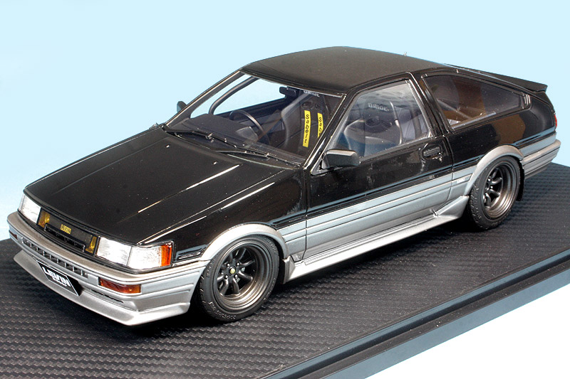イグニッションモデル 1/18 トヨタ カローラ レビン AE86 GT APEX 3ドア ブラック/シルバー イグニッションモデル 1/18 トヨタ カローラ レビン AE86 GT APEX 3ドア ブラック/シルバー